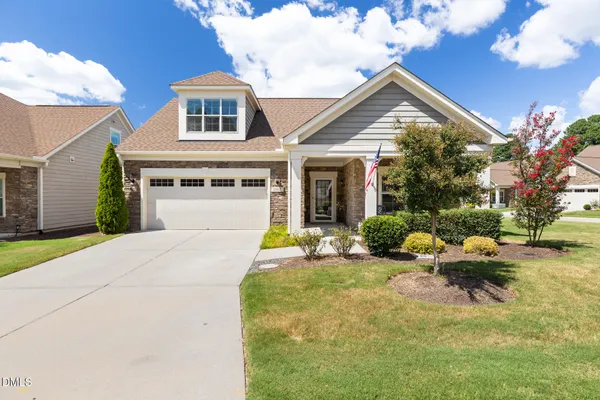 1102 GARDENGATE DR