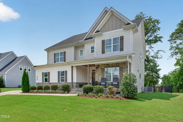 212 UTLEY BLUFFS DR