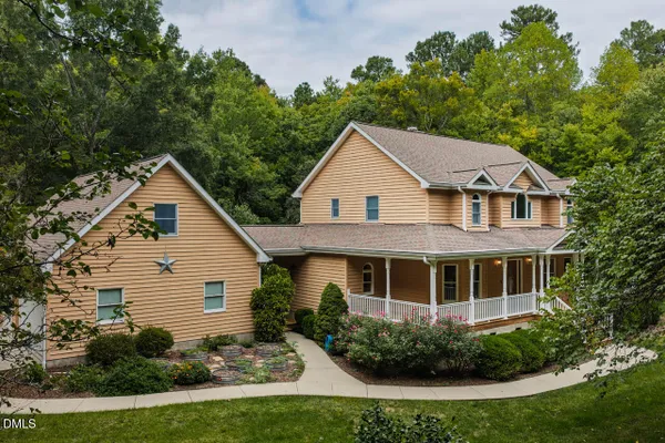3915 REMINGTON RUN