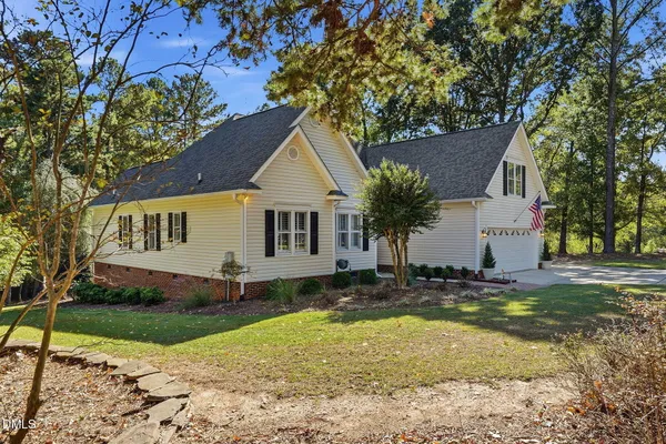 181 BLUEGRASS CT