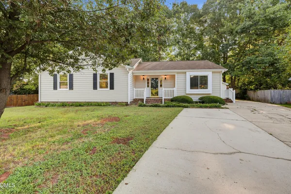 2600 VALLEY WOODS CT