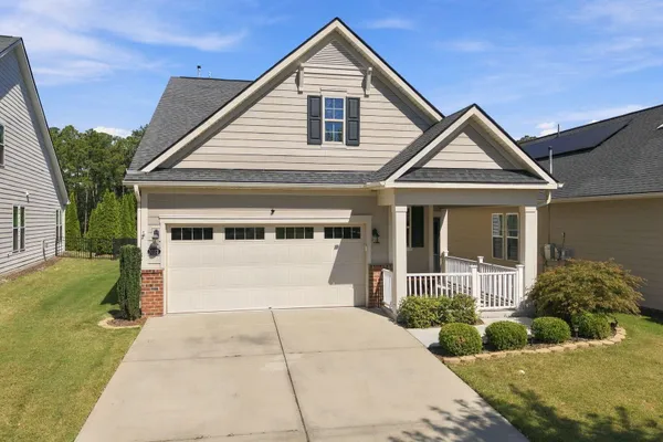 1033 CUTHBERT LN