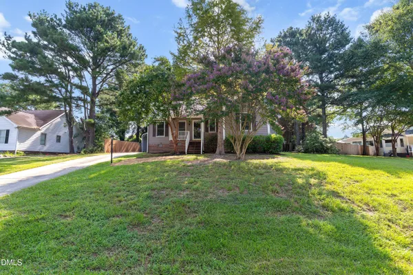 828 ALDERLEAF DR