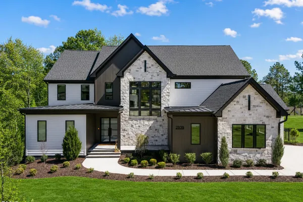 2109 CAMBER DR