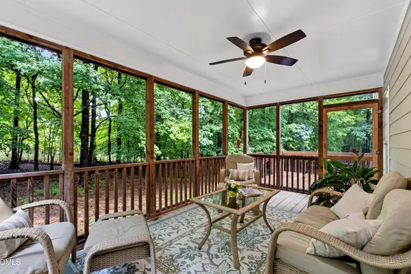 711 HARDSCRABBLE DR