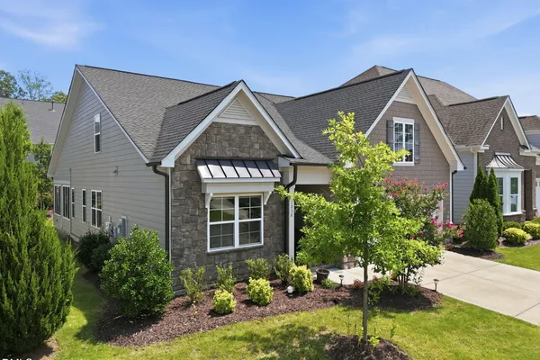 2836 THOMPSON BLUFF DR
