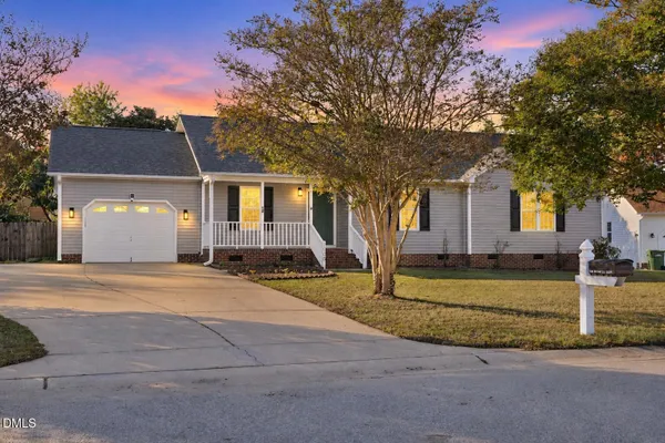 1008 BARNFIELD CT