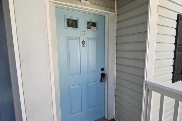 117 KINGSBURY DR