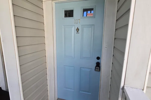 117 KINGSBURY DR