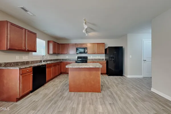 138 HUNTERWOOD PL