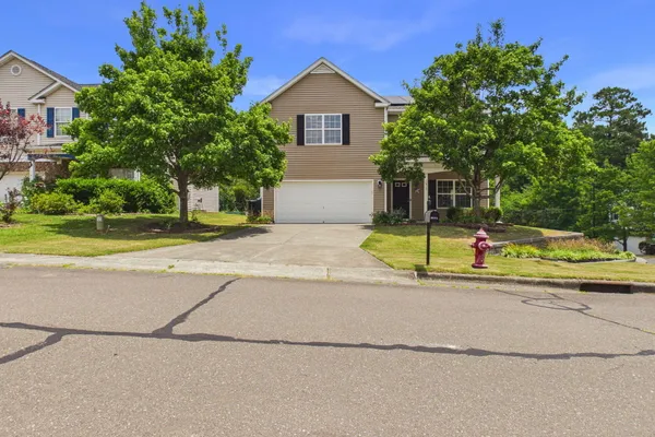 1615 CULTIVAR LN