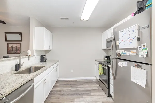 123 STURBRIDGE DR