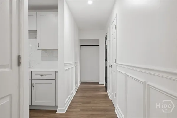 1504 CATHY ST