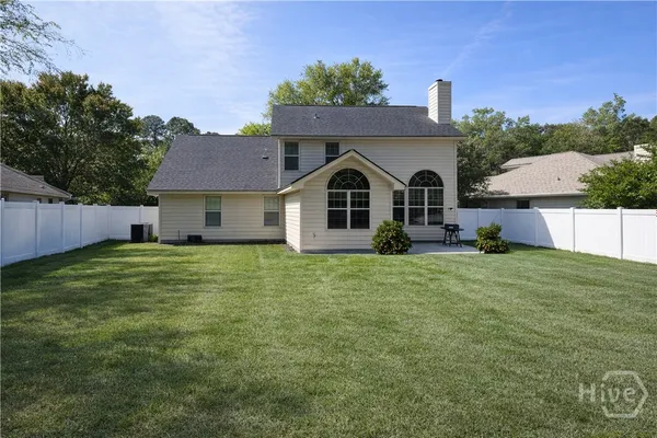 105 HERITAGE WAY