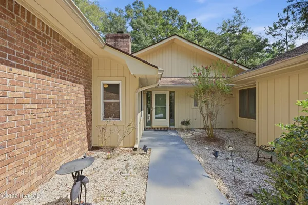 8 NIBLICK CT