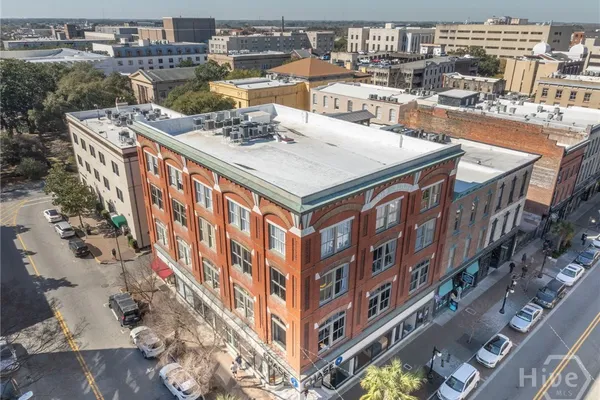 101 BARNARD ST 401