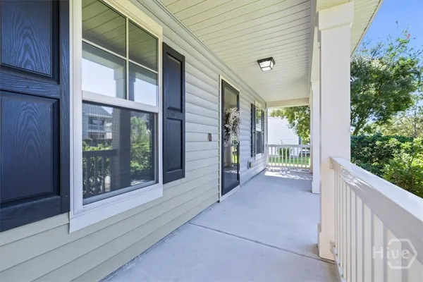 7 CHANDLER BLUFF DR