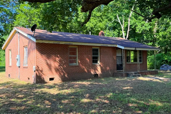 609 SWAMP RD