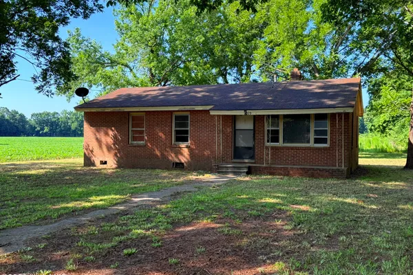 609 SWAMP RD
