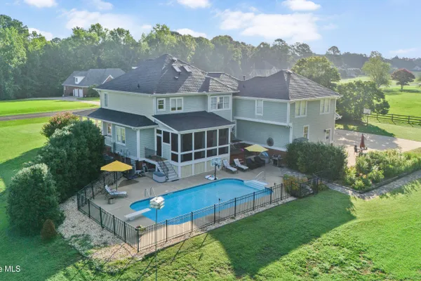 285 WHEELER DR