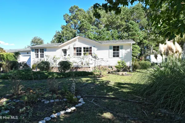 907 PALMER DR