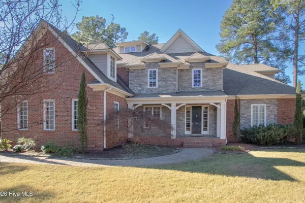 30 SPRING VALLEY CT