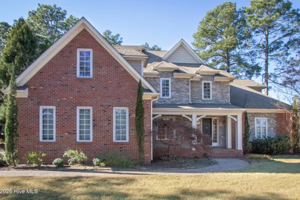 30 SPRING VALLEY CT