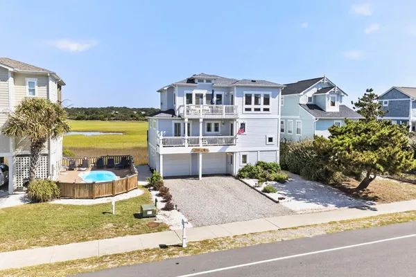 652 OCEAN BLVD