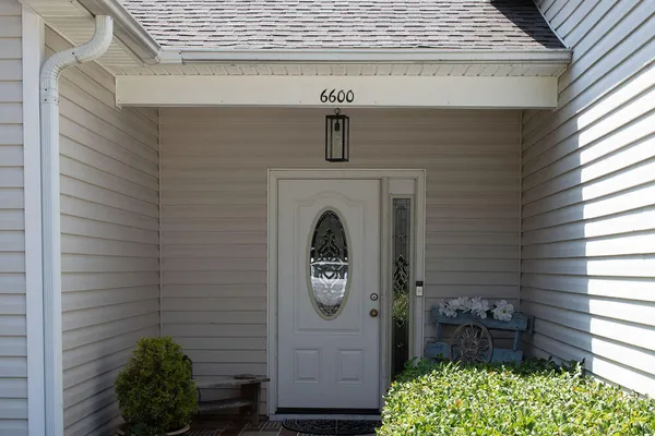 6600 DORRINGTON DR