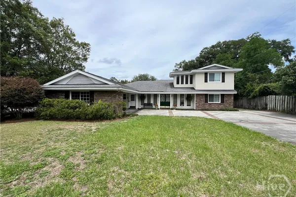 127 PINE GROVE DR