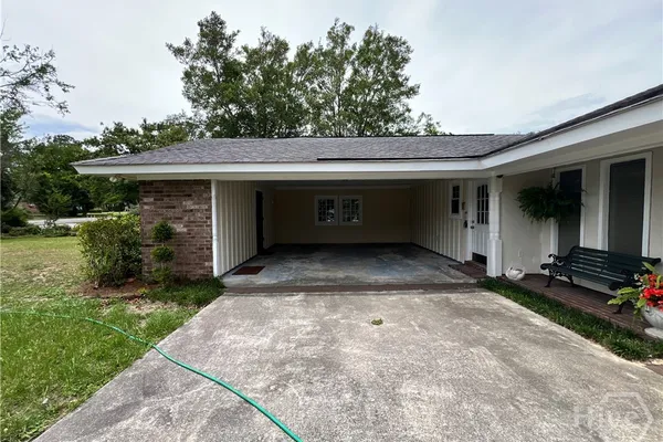127 PINE GROVE DR