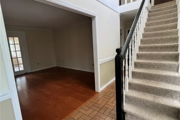 127 PINE GROVE DR