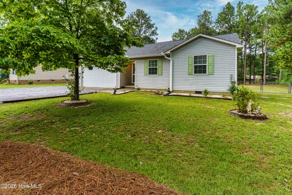 149 FOREST PL