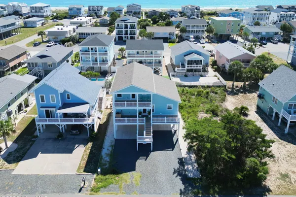 303 SAND PIPER LN