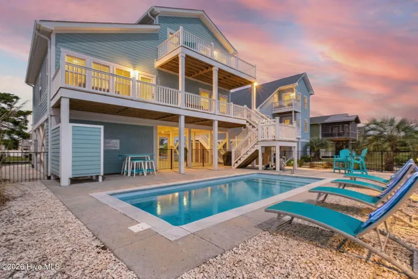 303 SAND PIPER LN