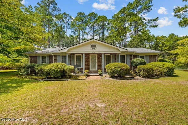 1003 ROBINWOOD RD
