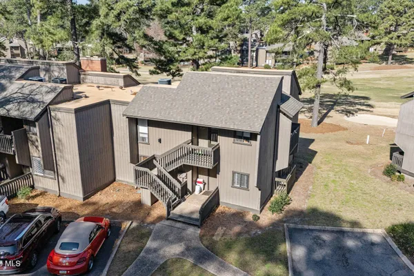 5 PINE TREE RD 208