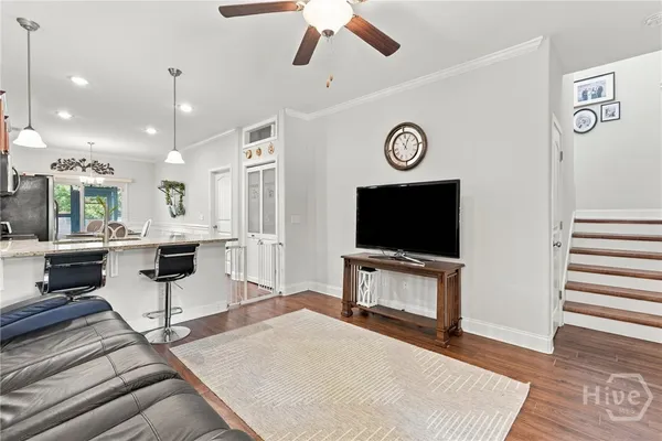 316 DOGWOOD CIR