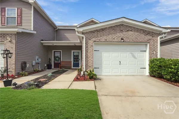 316 DOGWOOD CIR