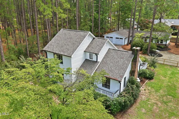 611 SUN RD