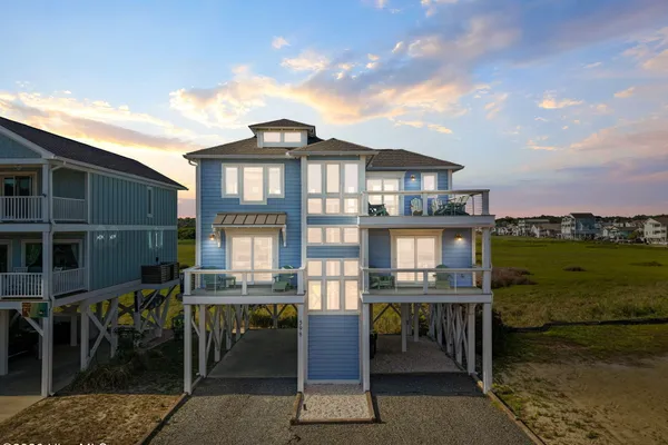 598 OCEAN BLVD