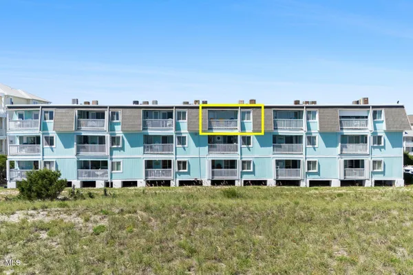 918 CAROLINA BEACH AVE 3E