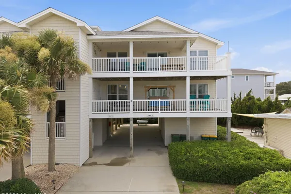 1101 FORT FISHER BLVD 3
