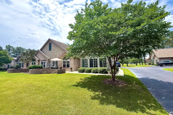 107 W CHELSEA CT