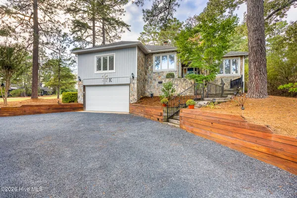 535 ST ANDREWS DR