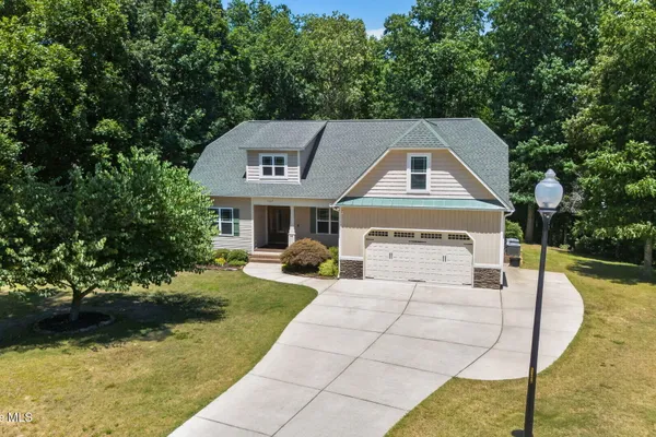 107 SMITHSANDERS CT