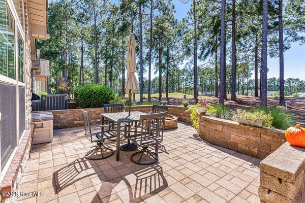 125 W CHELSEA CT