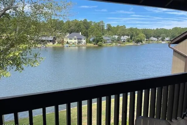 250 SUGAR GUM LN 207