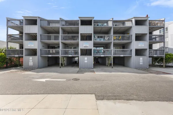 408 CAROLINA BEACH AVE A2