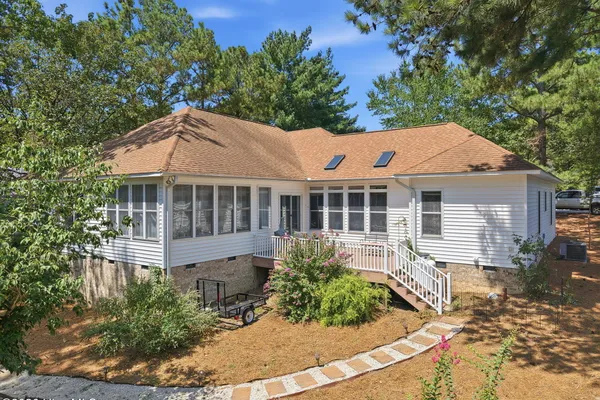104 FOX RUN CT